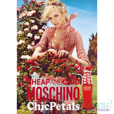 Moschino Cheap & Chic Chic Petals EDT 50ml за Жени Дамски Парфюми